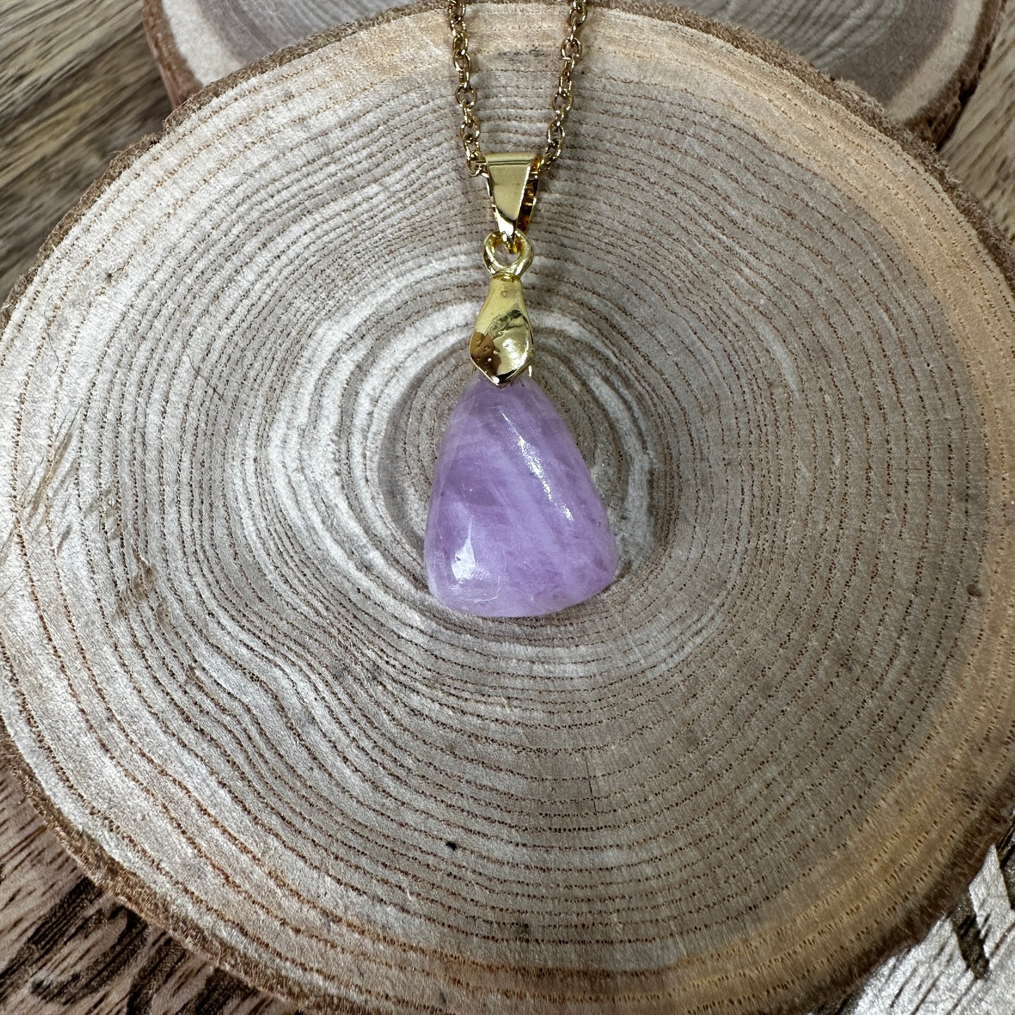Pendentif en Kunzite – Pierre de guérison du cœur et de libération émotionnelle | Réf. 187