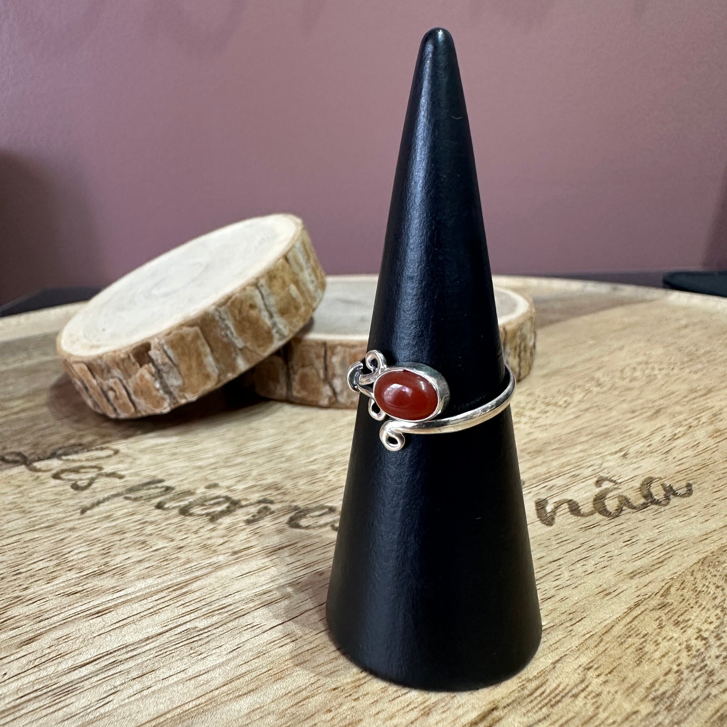 Bague Cornaline – Fertilité, Confiance et Créativité (modèle lien sacré)