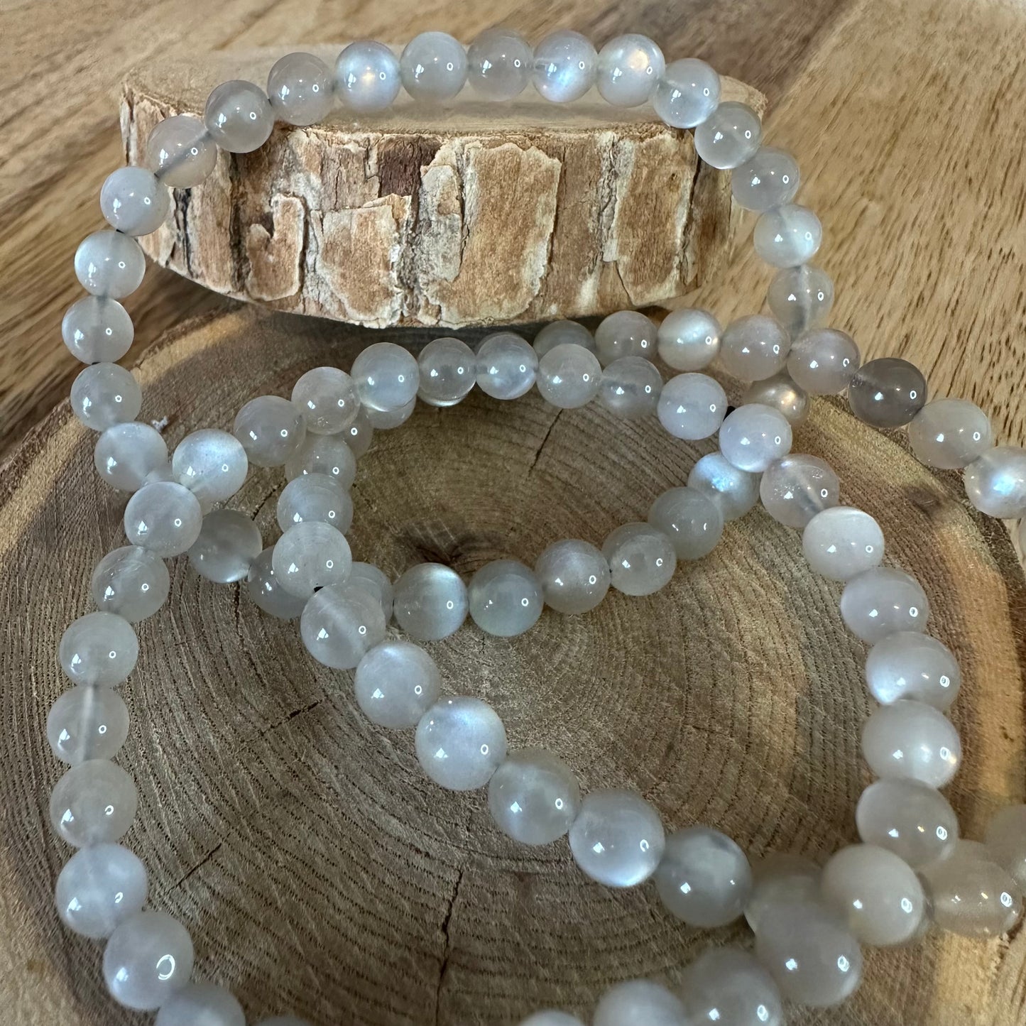 Bracelet Pierre de Lune Grise 6mm (Qualité AA+) – Équilibre, Féminité & Intuition