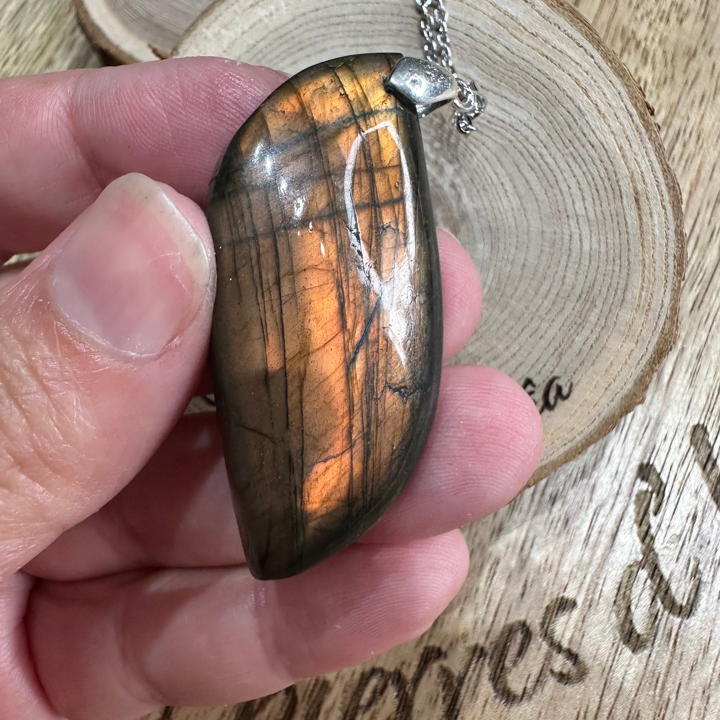 Pendentif Labradorite – Protection, Intuition et Bouclier énergétique (REF 151)