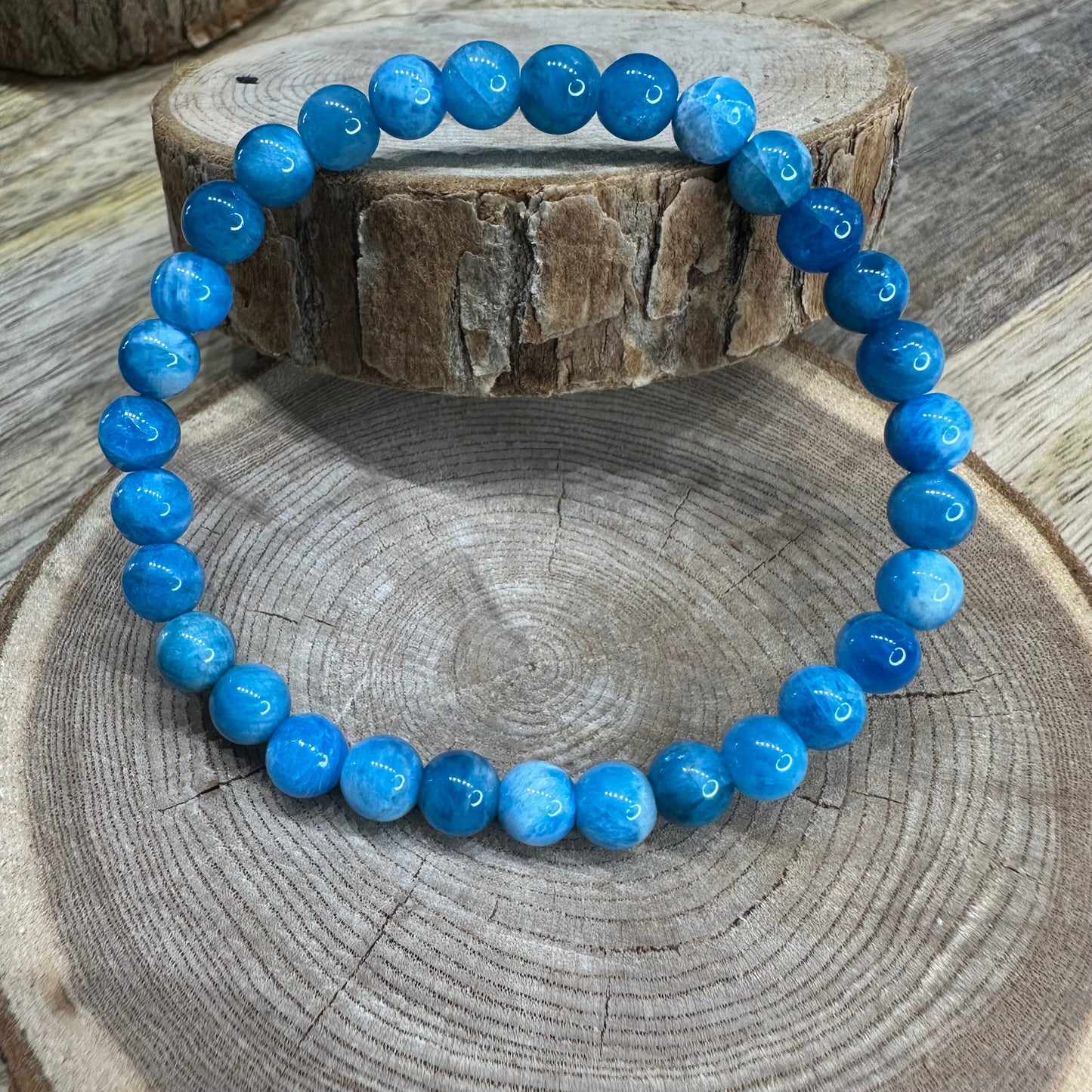 Bracelet Apatite Bleue 6mm – Expression, Clarté Mentale et Motivation (Qualité AA)
