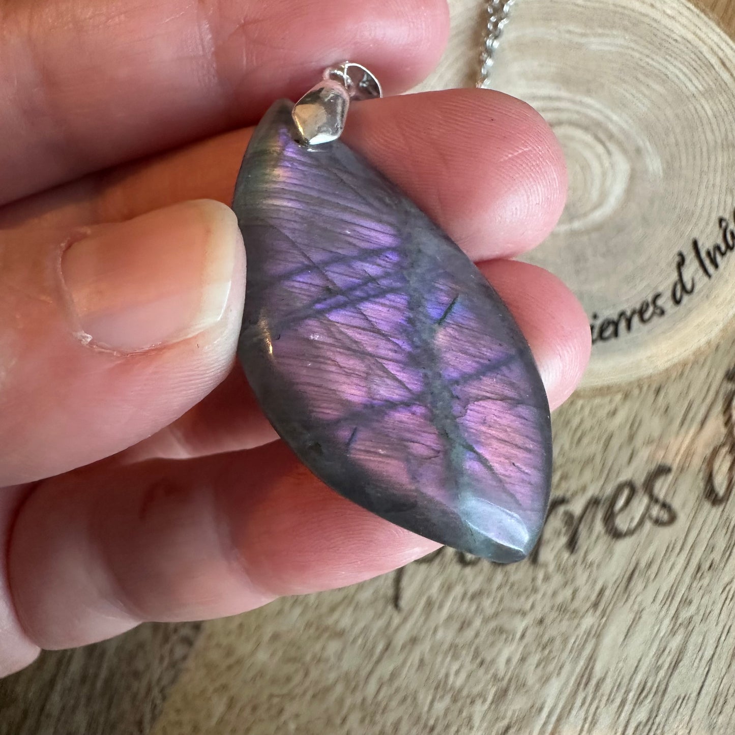 Pendentif Labradorite – Protection, Intuition et Bouclier énergétique (REF 281)