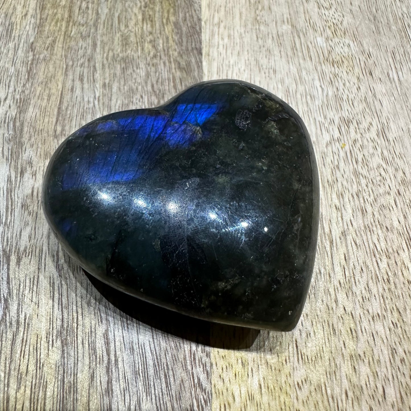 Galet cœur Labradorite 60 A 70MM (Qualité A+)