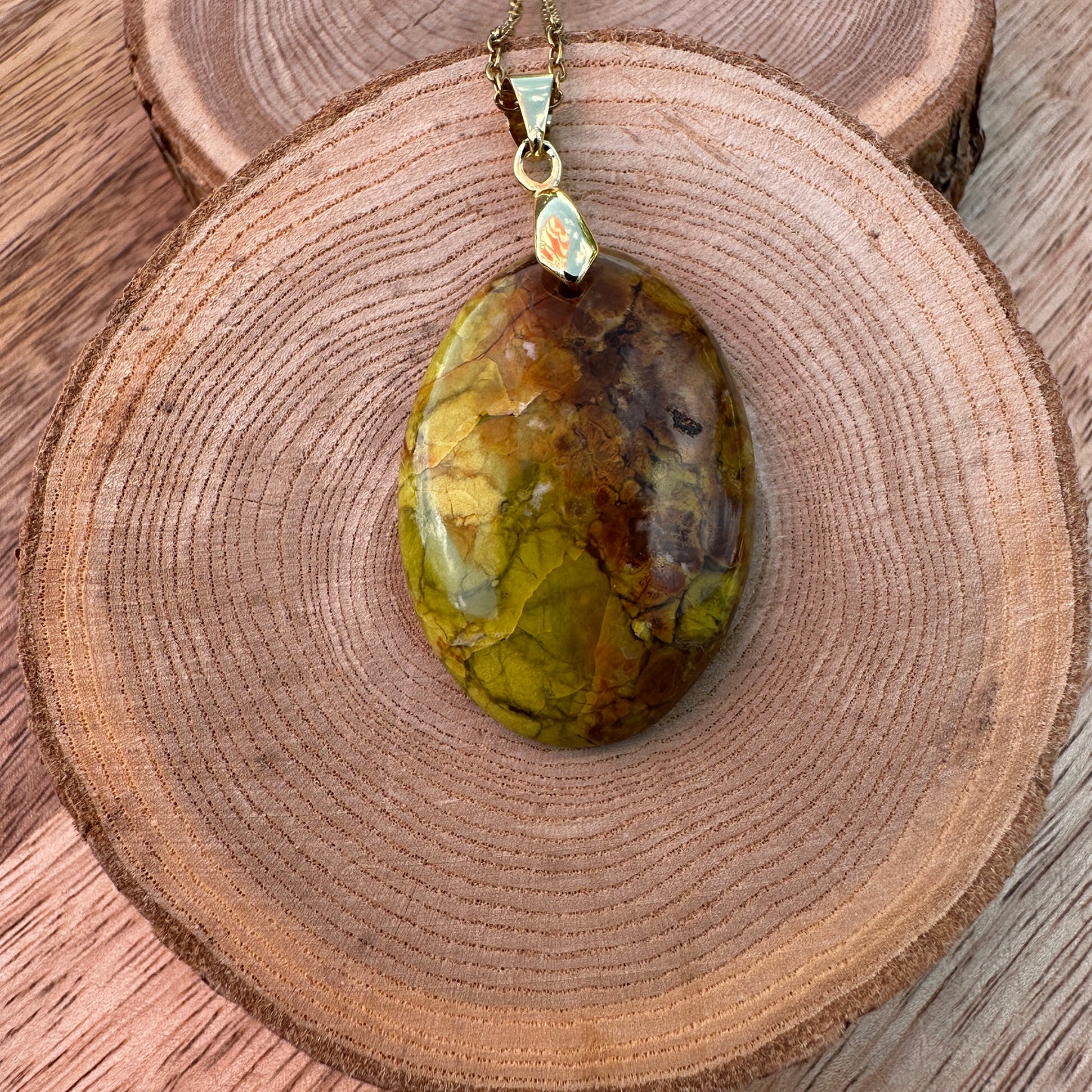 Pendentif Opale verte – Émotions, Lâcher-prise et Éveil énergétique (REF 51)