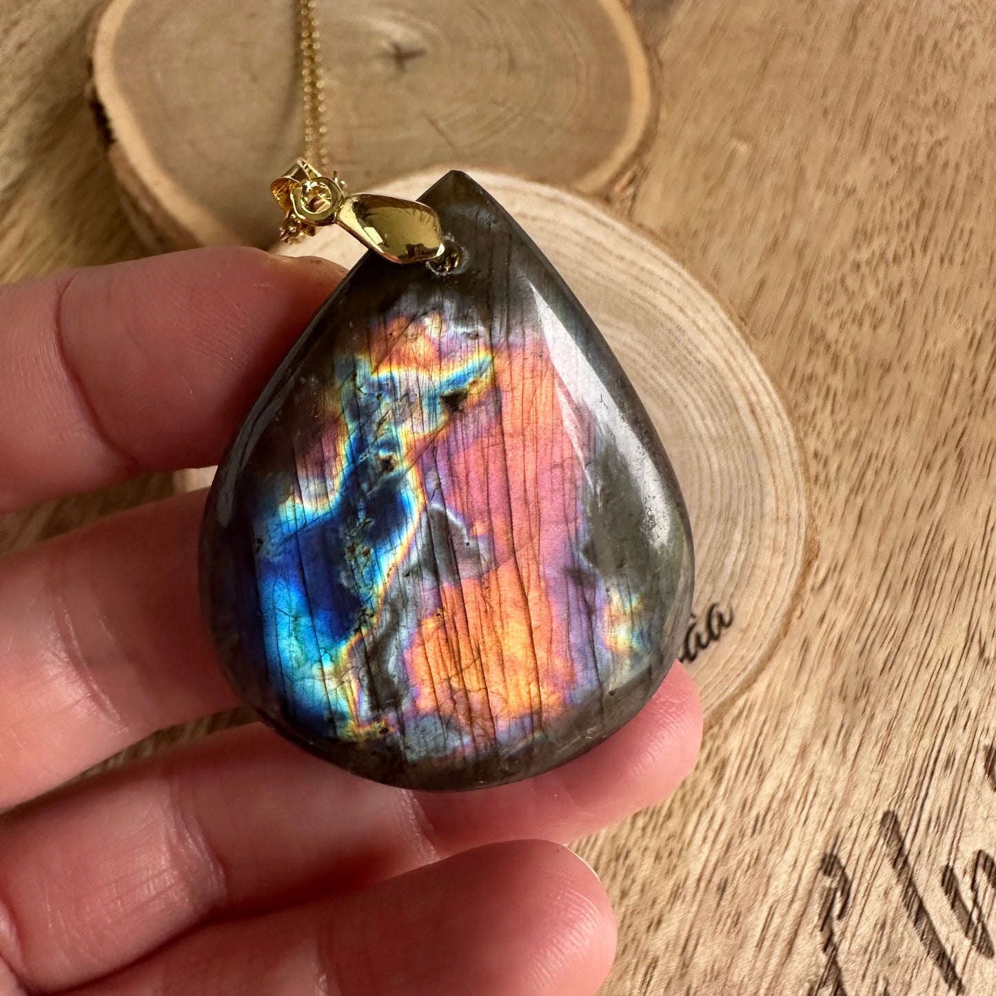 Pendentif Labradorite – Protection, Intuition et Bouclier énergétique (REF 262)