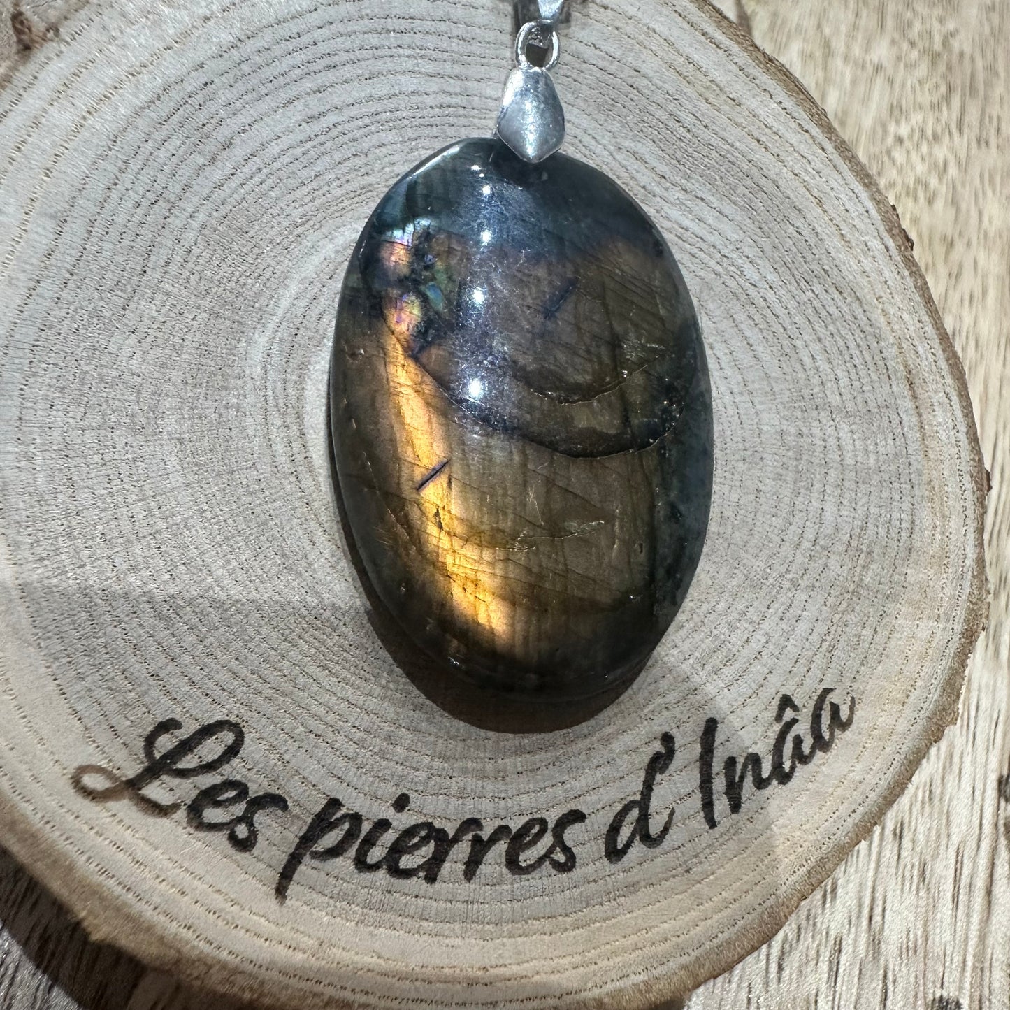 Pendentif Labradorite – Protection, Intuition et Bouclier énergétique (REF 10)