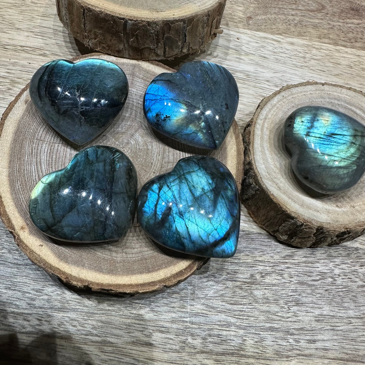 Galet Coeur Labradorite (Qualité AA)