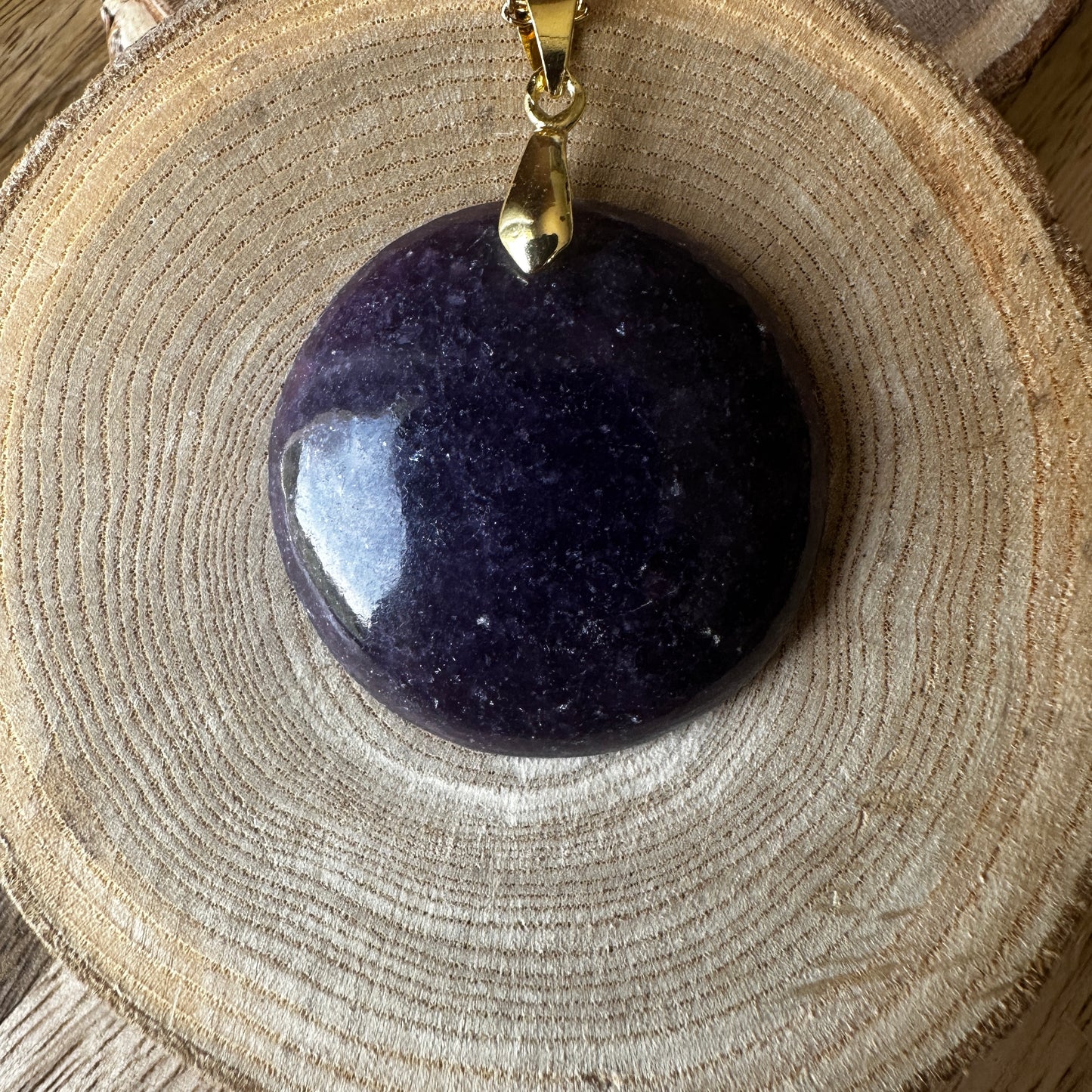 Pendentif Lépidolite – Apaisement, sommeil réparateur et sérénité intérieure (REF 130)