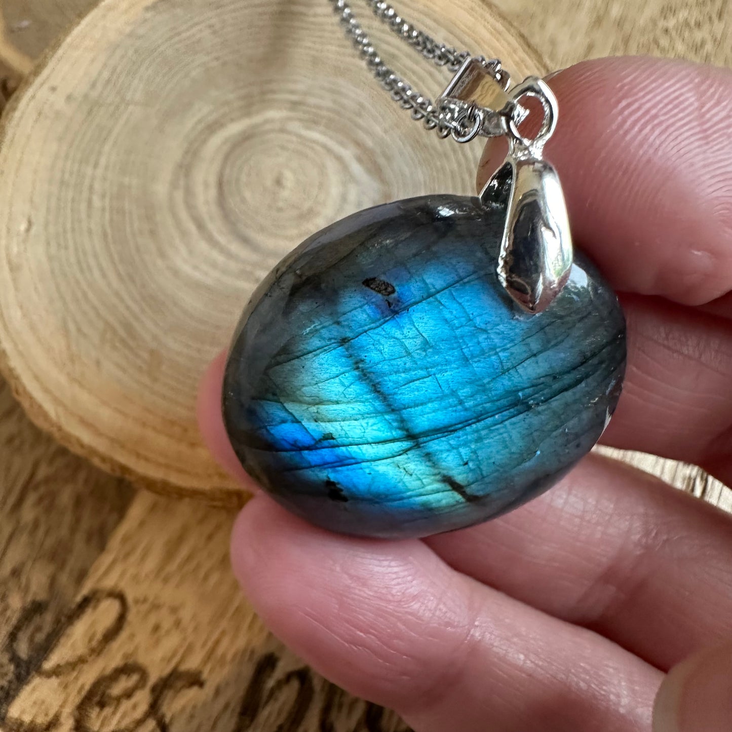 Pendentif Labradorite – Protection, Intuition et Bouclier énergétique (REF 347)