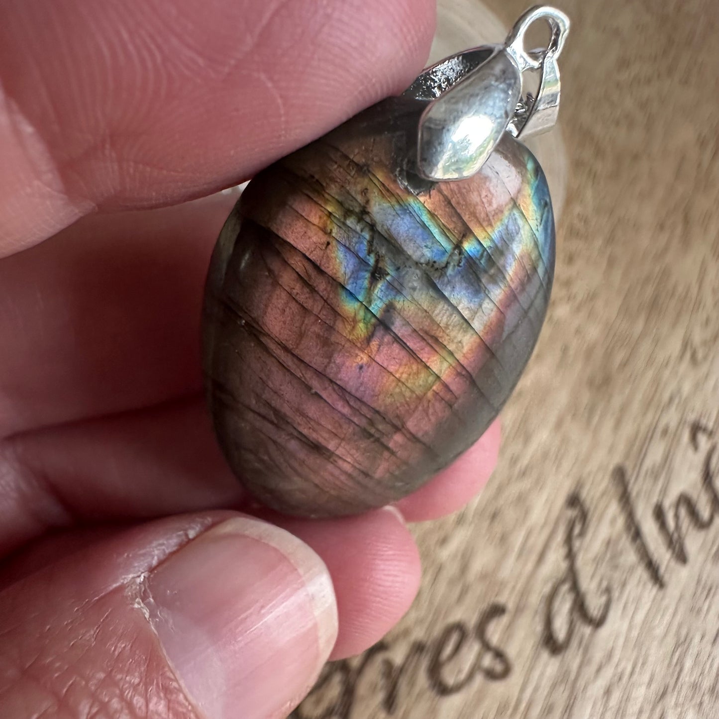 Pendentif Labradorite – Protection, Intuition et Bouclier énergétique (REF 266)