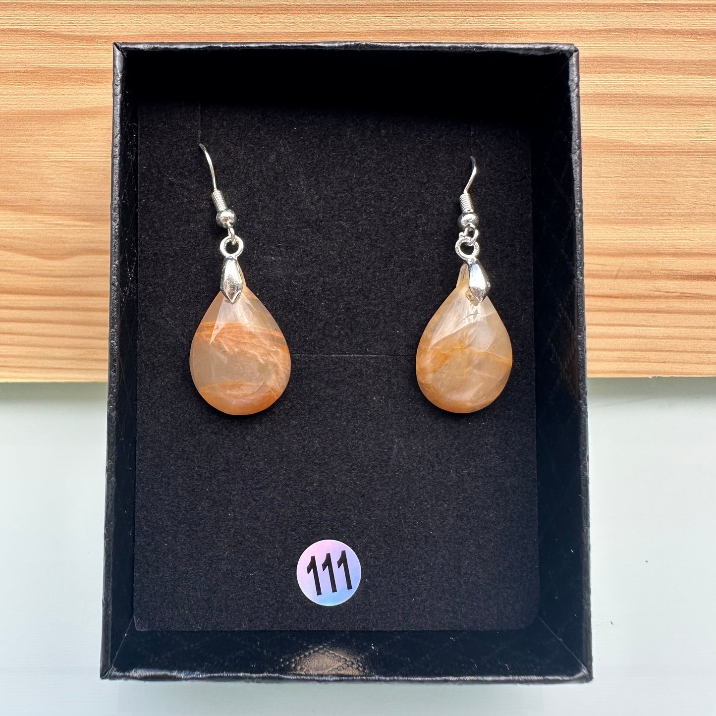 Boucles d’oreilles en Pierre de Lune orange – Féminité et Joie de vivre - 111