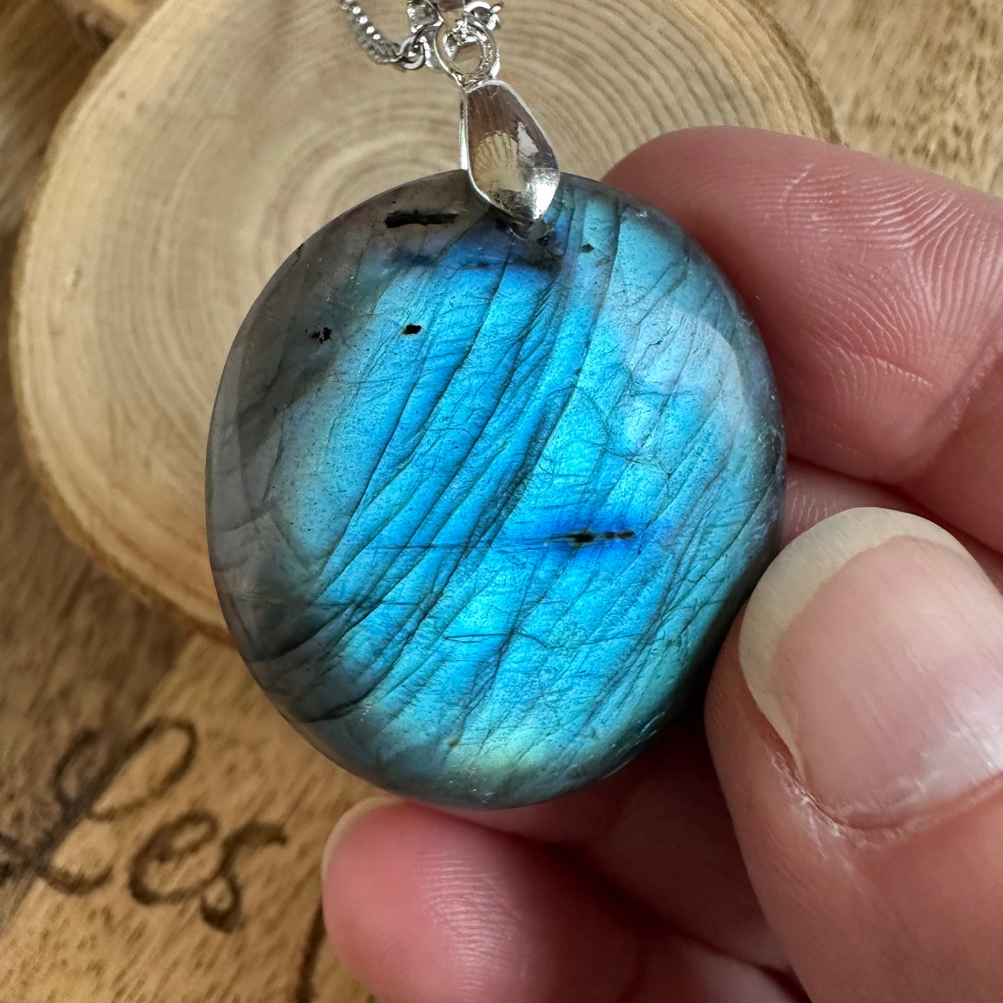 Pendentif Labradorite – Protection, Intuition et Bouclier énergétique (REF 353)