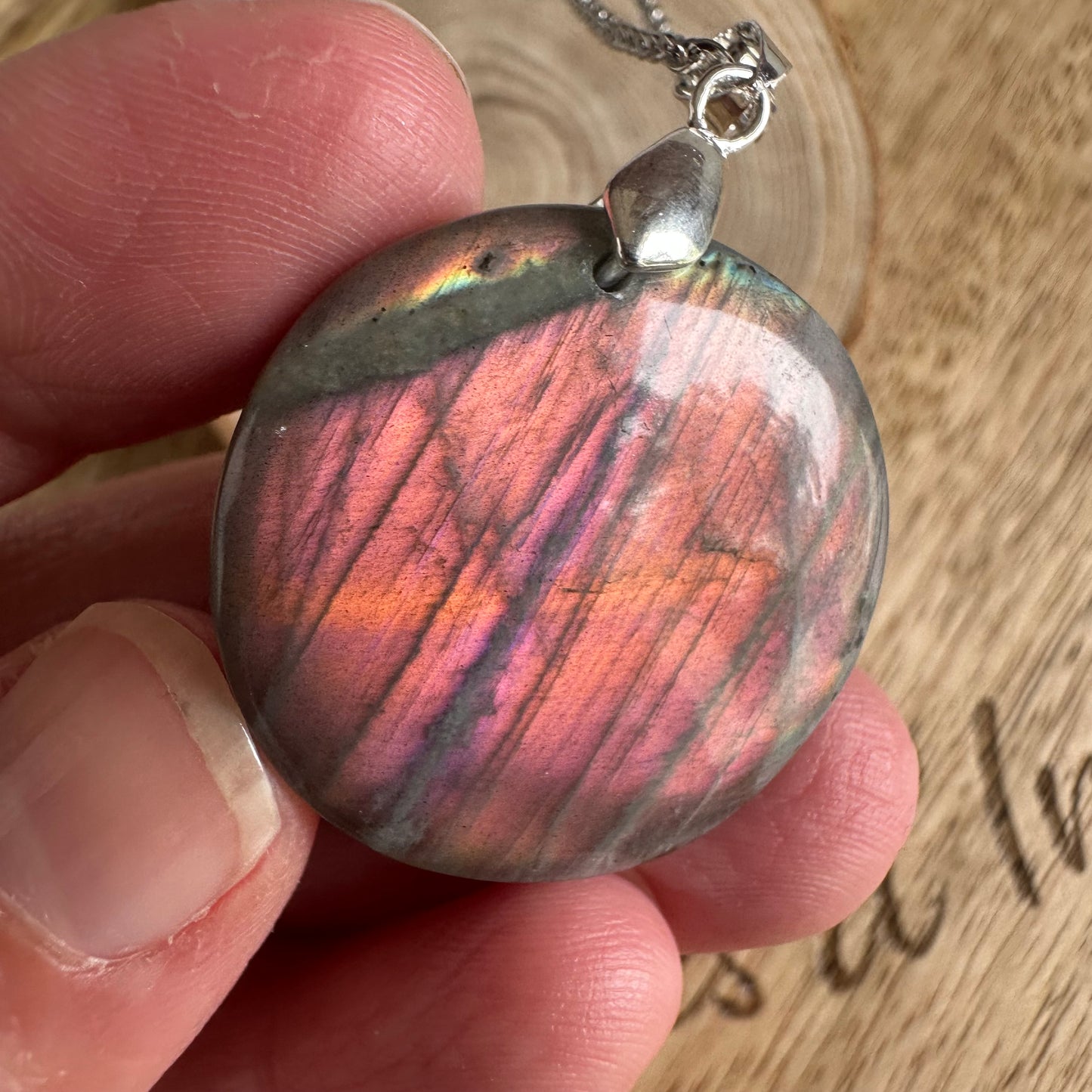 Pendentif Labradorite – Protection, Intuition et Bouclier énergétique (REF 261)