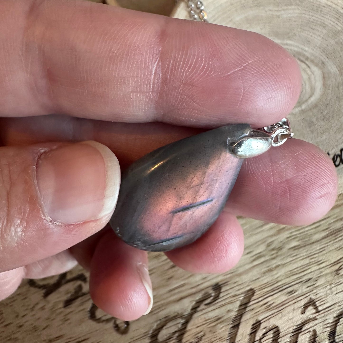 Pendentif Labradorite – Protection, Intuition et Bouclier énergétique (REF 273)