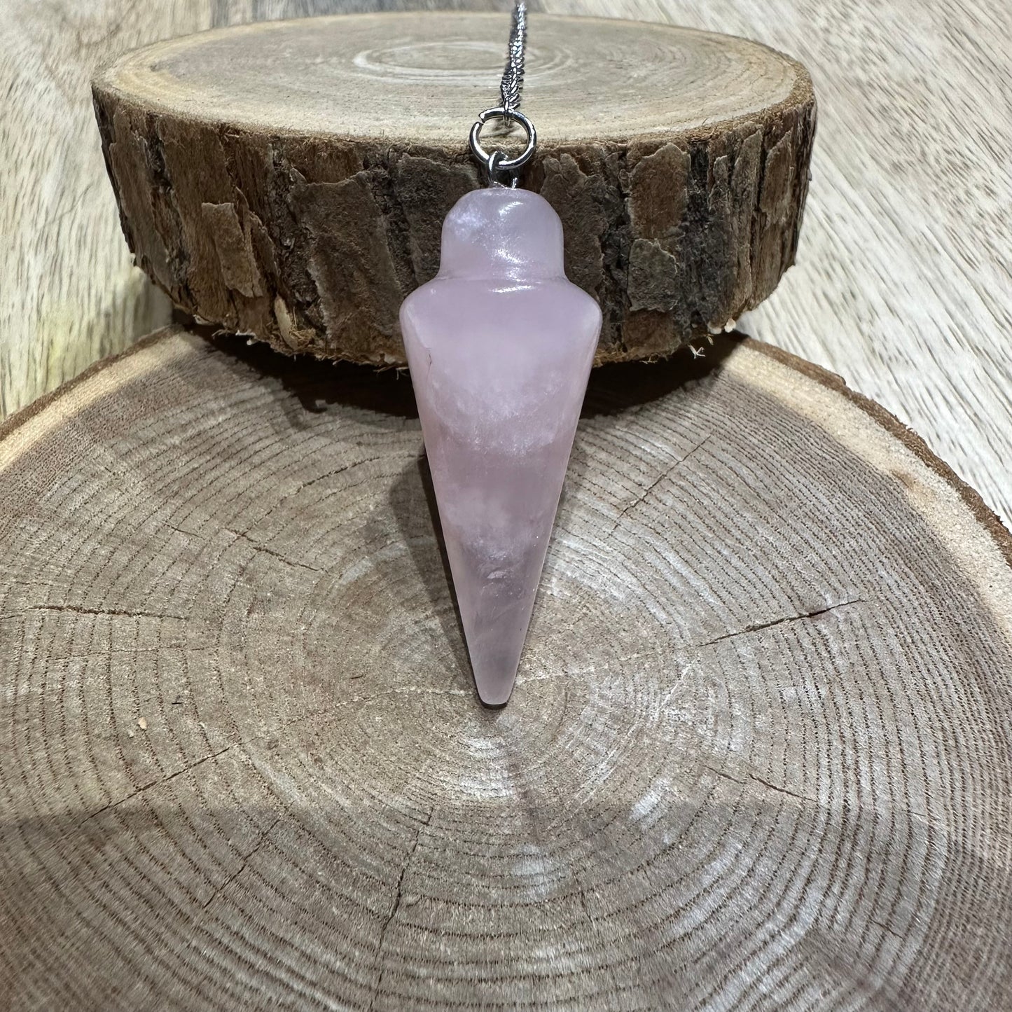 Pendule goutte Quartz rose (Qualité A)