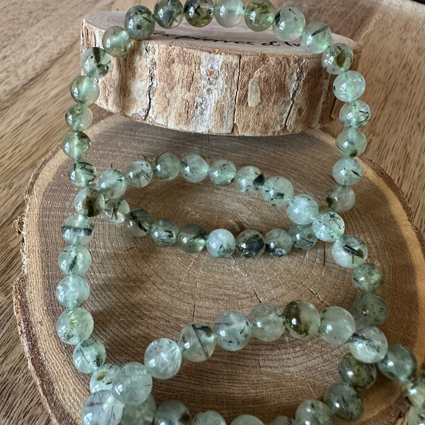 Bracelet en Préhnite – Pierre d’apaisement mental et de recentrage sur l’essentiel
