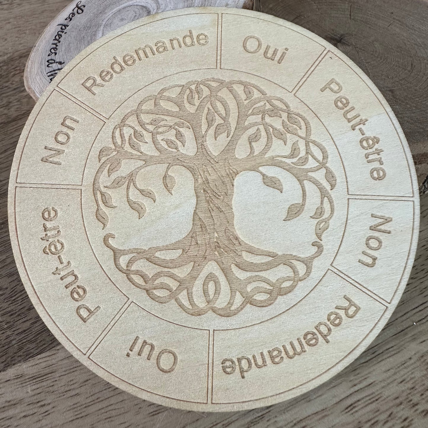 Planche Pendule – Support de Radiesthésie en Bois