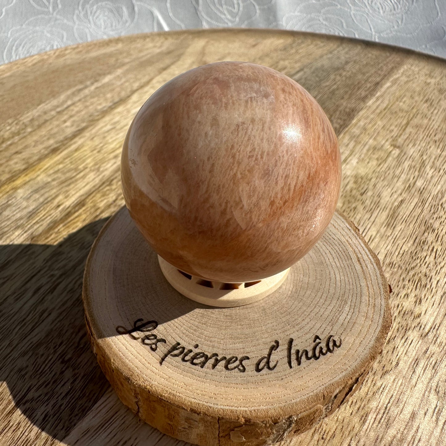 Sphère Pierre de Lune Orange – Féminité, Fertilité et Équilibre hormonal – REF 134