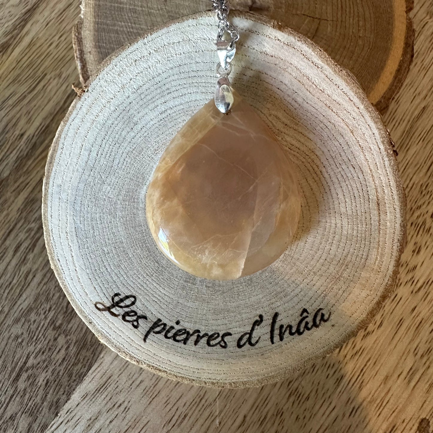 Pendentif en Pierre de Lune orange – Féminité et Joie de vivre - Ref 73