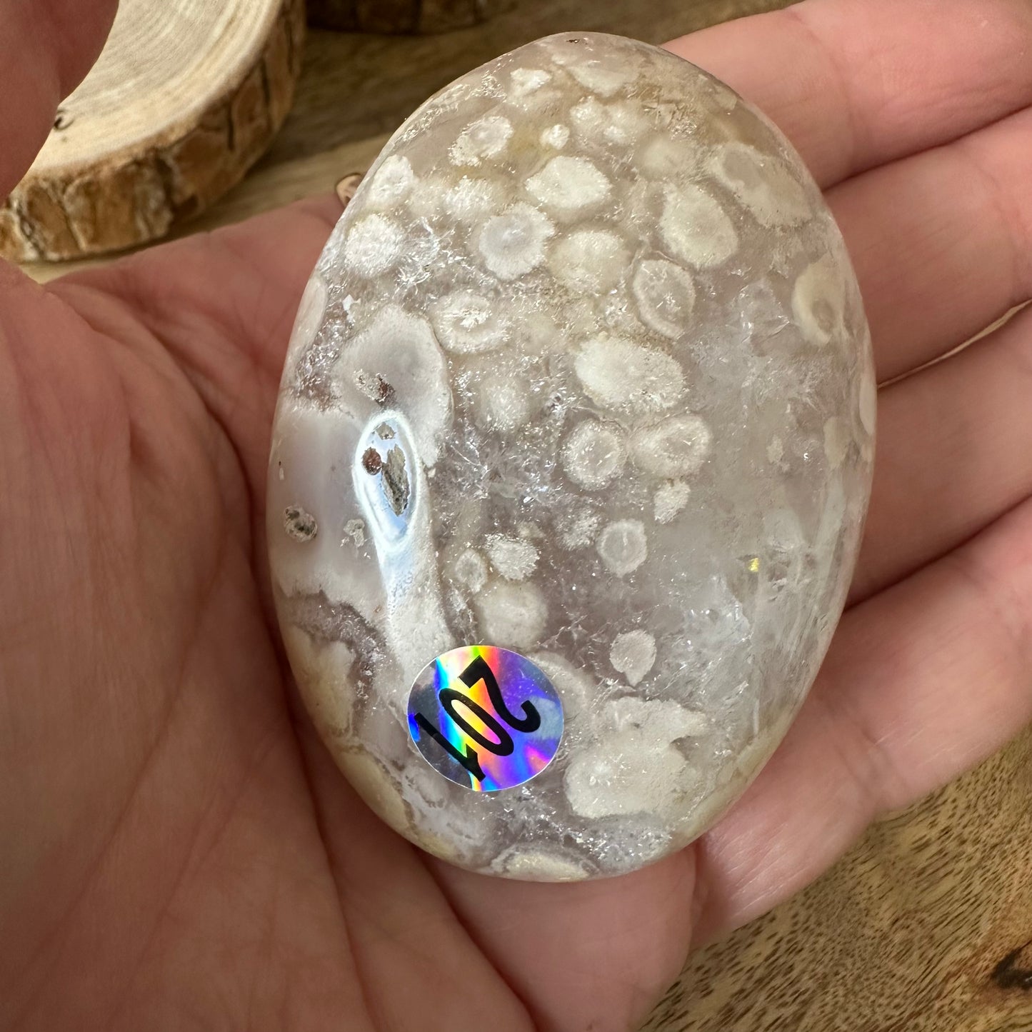 Galet Agate Fleur de Cerisier – Douceur, apaisement et positivité – REF 201 (102 gr)