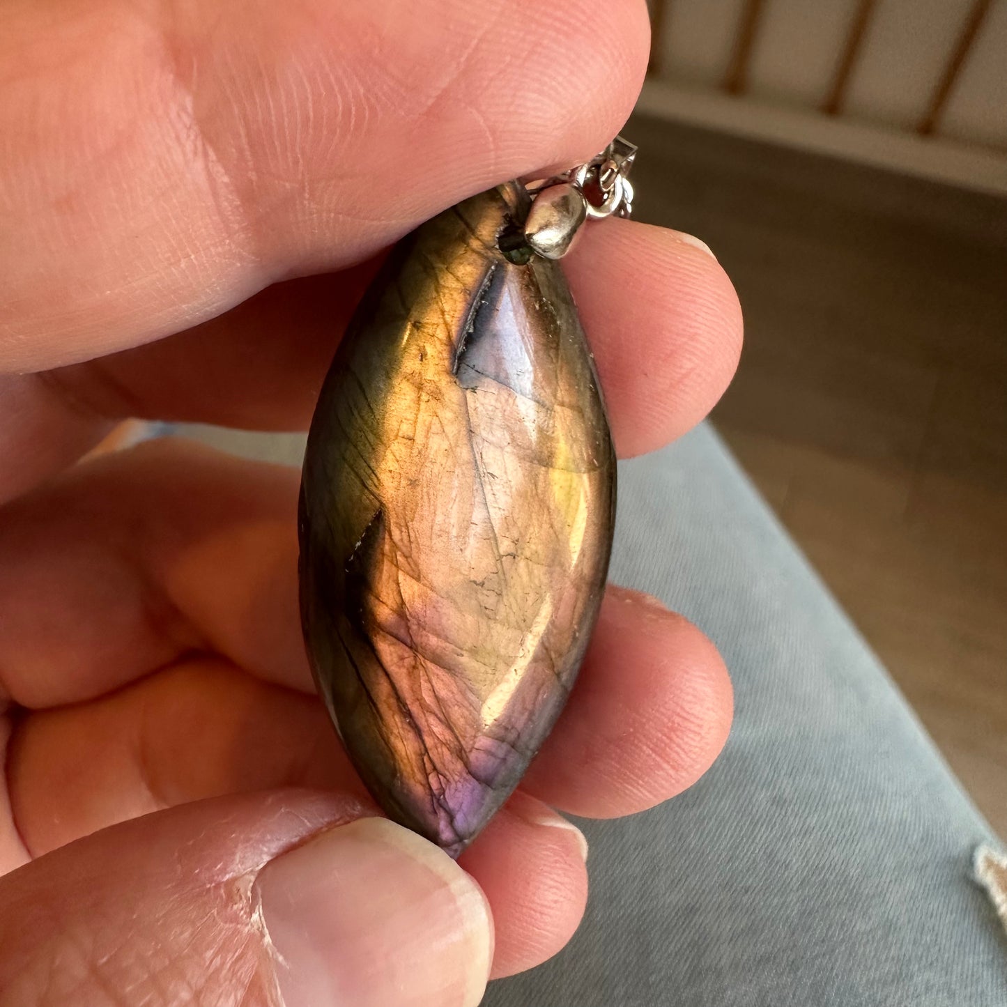 Pendentif Labradorite – Protection, Intuition et Bouclier énergétique (REF 234)