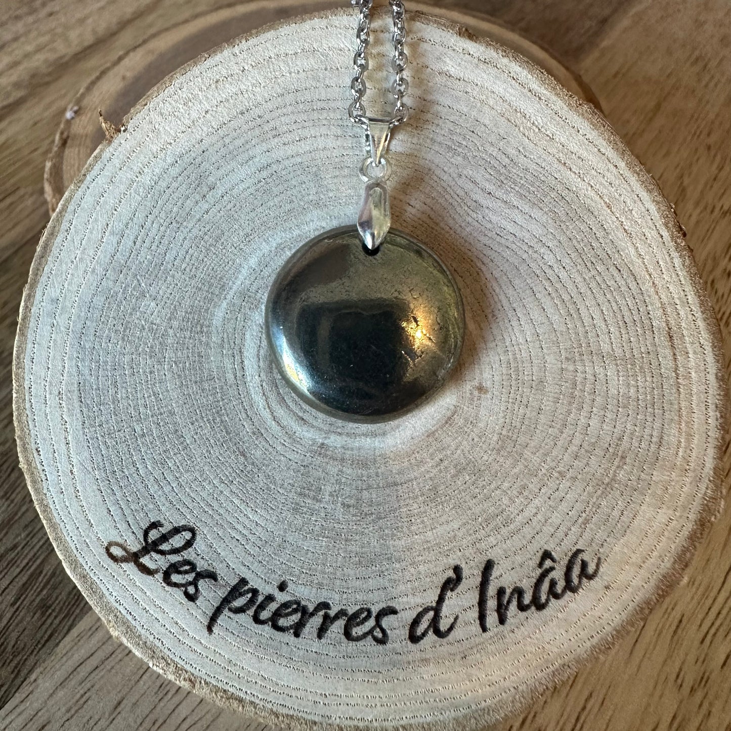 Pendentif Pyrite 6mm – Confiance, Protection et Vitalité intérieure (Ref 238)