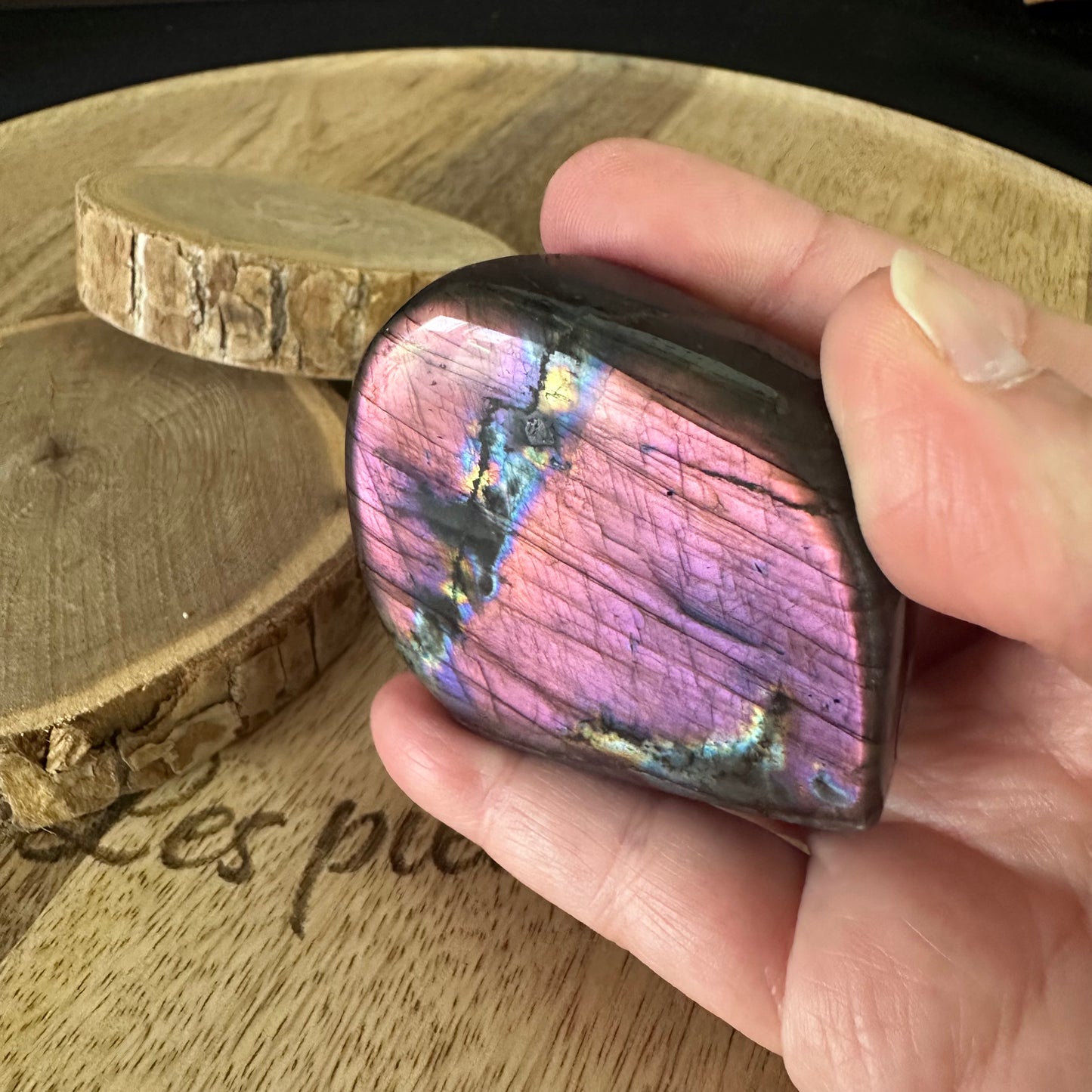 Mini Forme Libre Spectrolite– Protection, Intuition et Équilibre Émotionnel – Qualité Extra – REF 298 (129g)