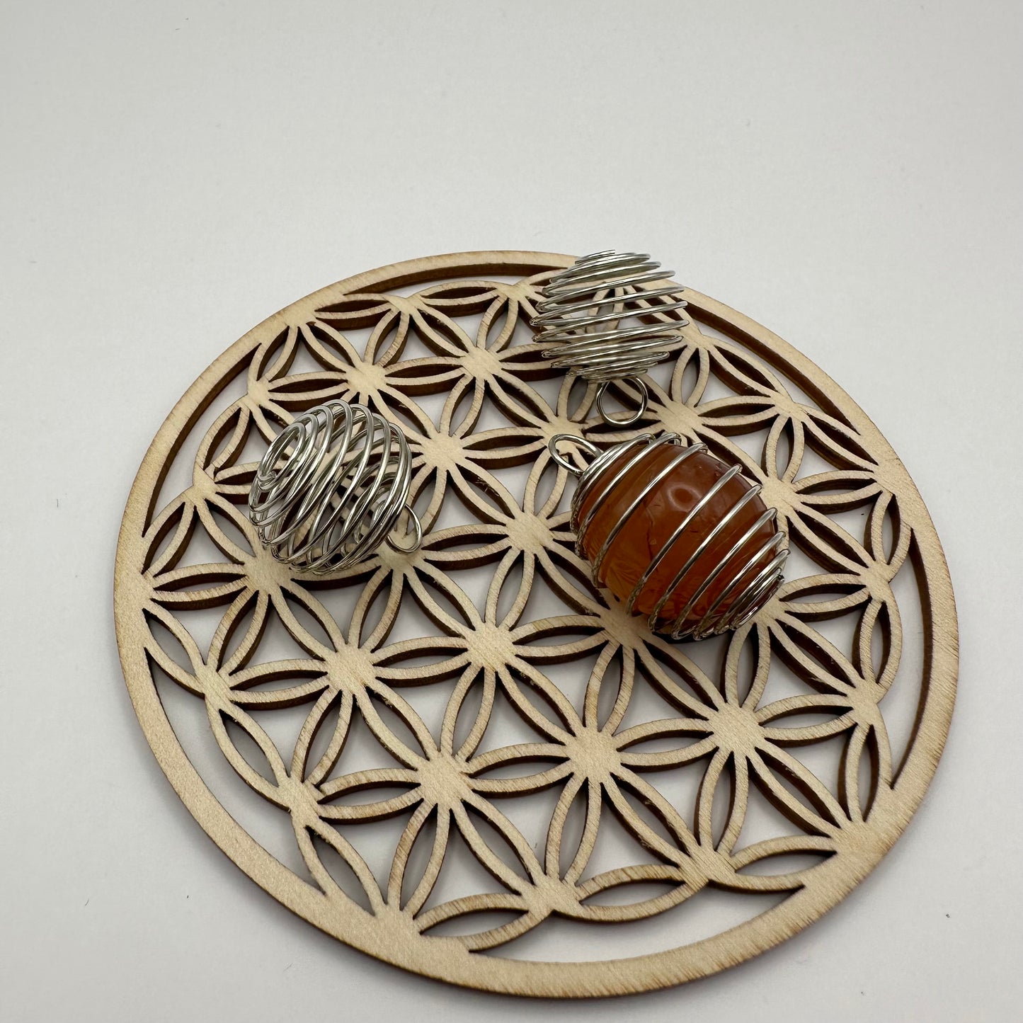Cage spirale pour pierre roulée 3 cm – Accessoire pratique et modulable