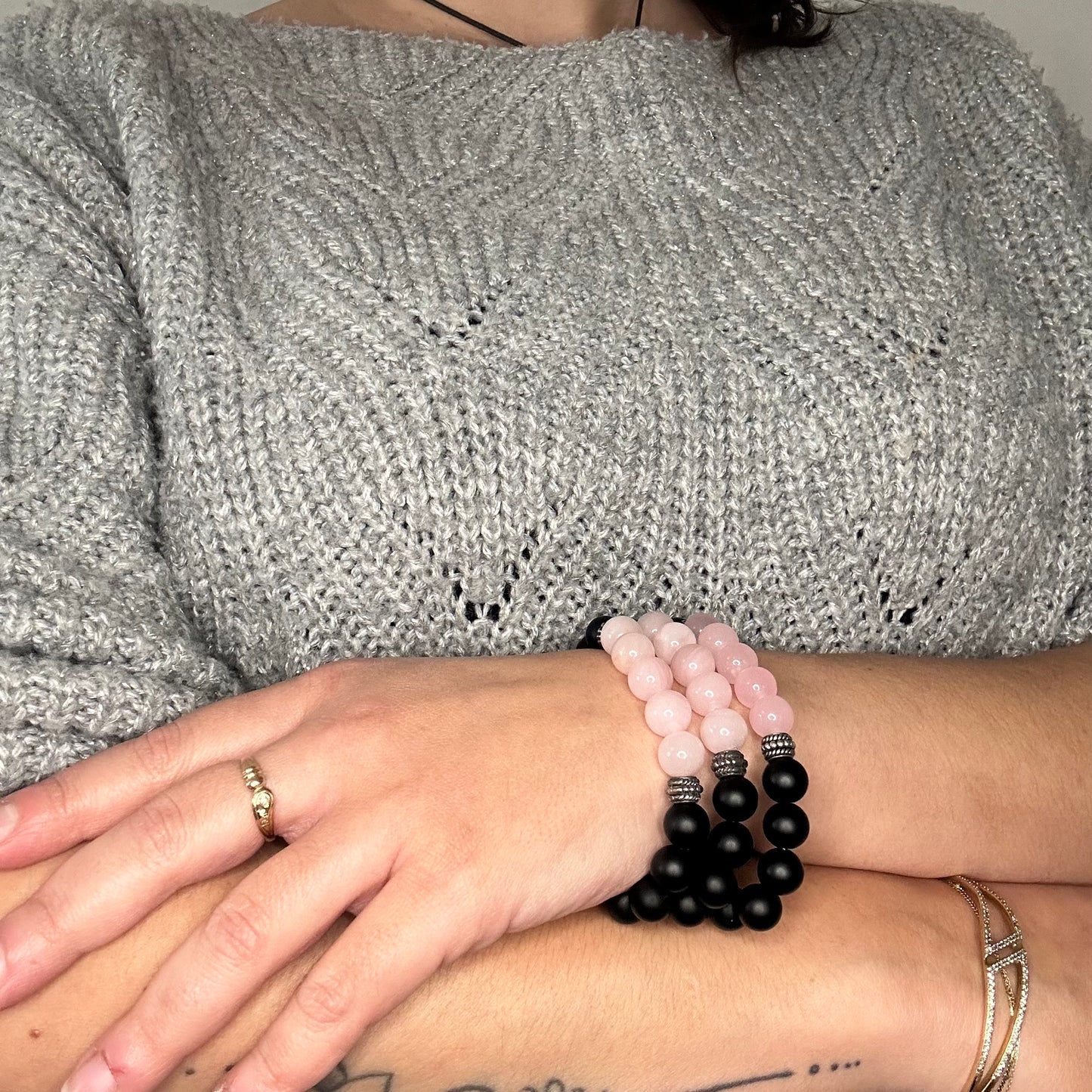 Bracelet Quartz Rose et Onyx Dépoli 10mm – Amour, Ancrage et Estime de soi (Qualité Extra)