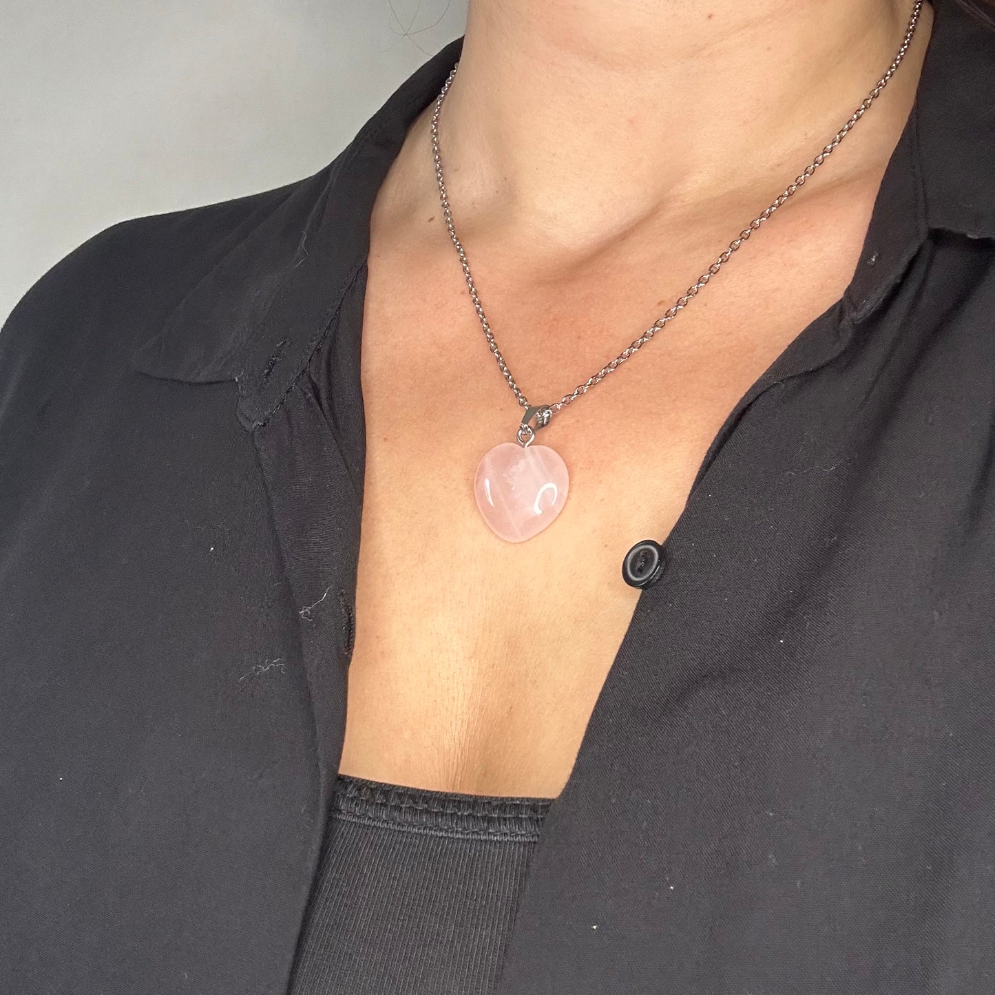 Pendentif Cœur Quartz Rose (Qualité A) – Amour, apaisement et confiance