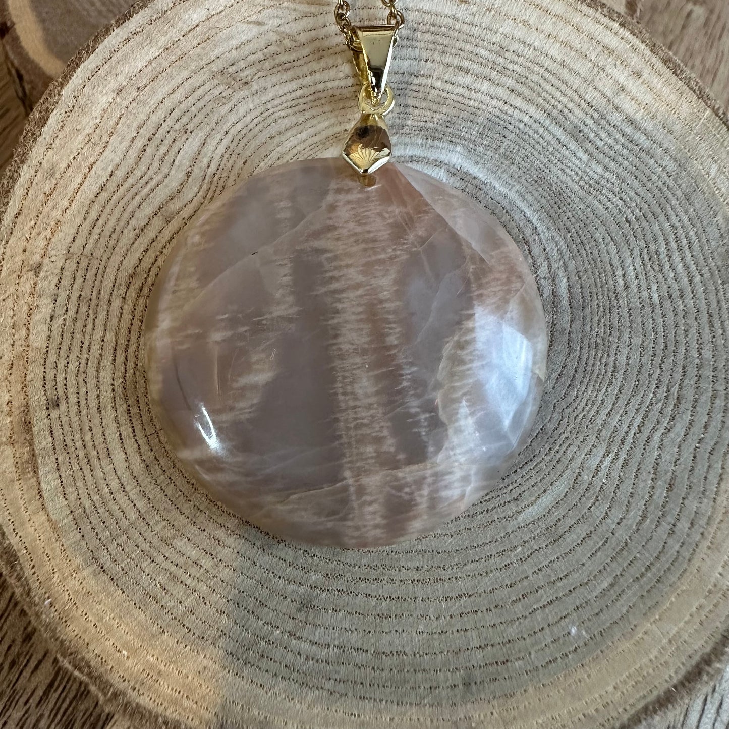 Pendentif en Pierre de Lune orange – Féminité et Joie de vivre - Ref 413