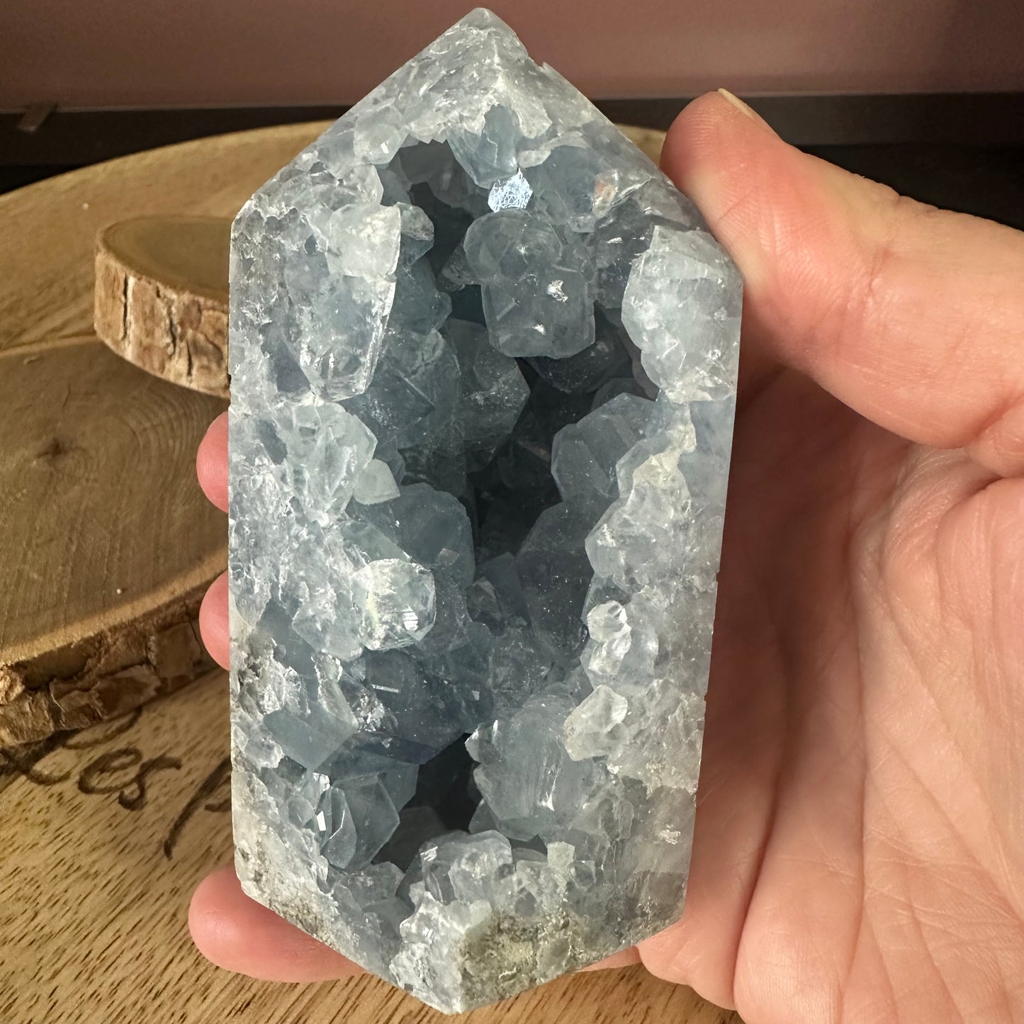 Pointe Celestine – Pierre de Communication et d’Harmonie - REF 296- 536 gr