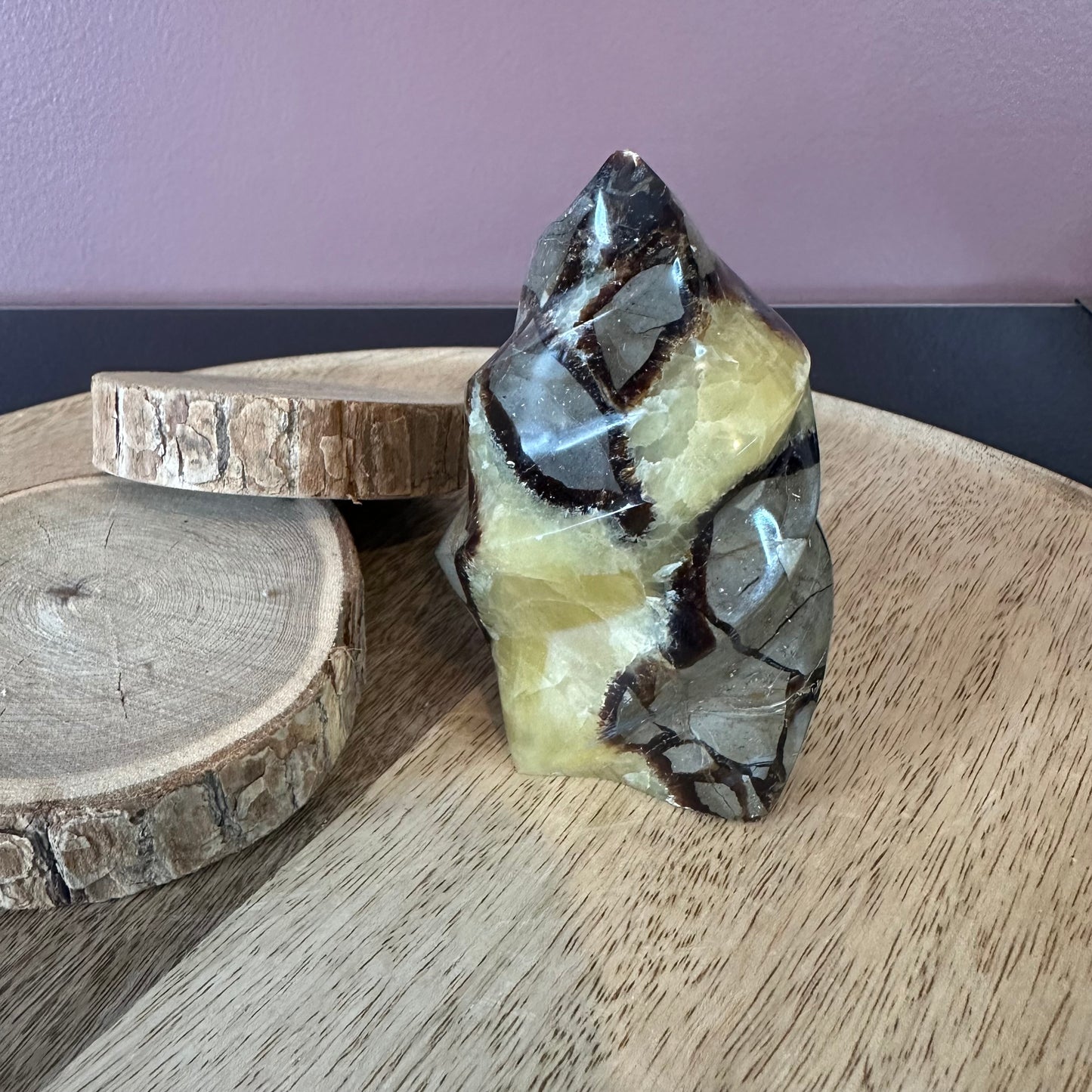 Flamme en Septaria – Stabilité & introspection émotionnelle (Réf. 364) 373g