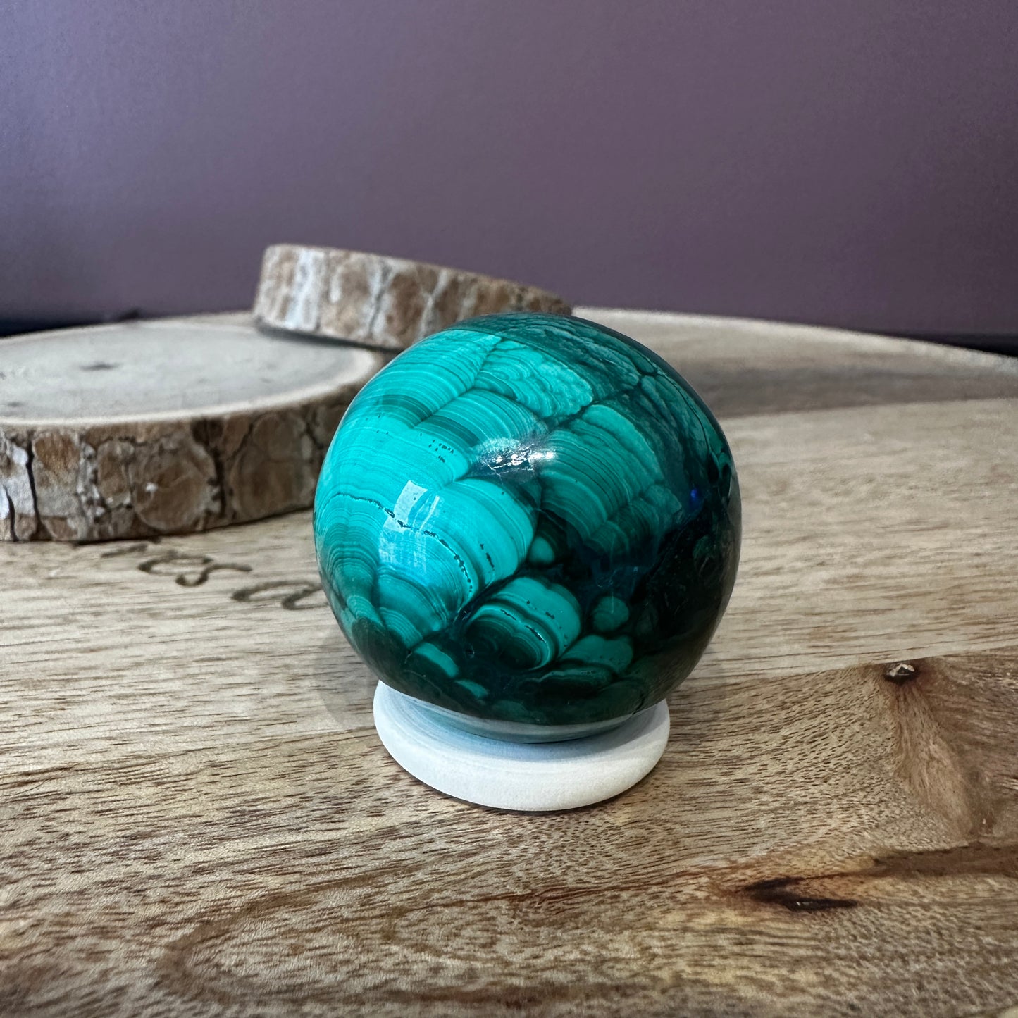 sphère Malachite – Soulagement physique et protection énergétique – REF: 71 (134 gr)