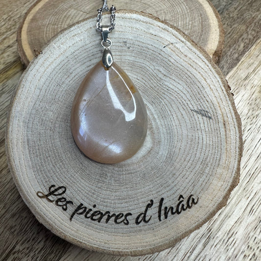 Pendentif en Pierre de Lune orange – Féminité et Joie de vivre - Ref 235