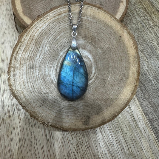 Pendentif Labradorite – REF 65 – Protection, Intuition et Équilibre émotionnel