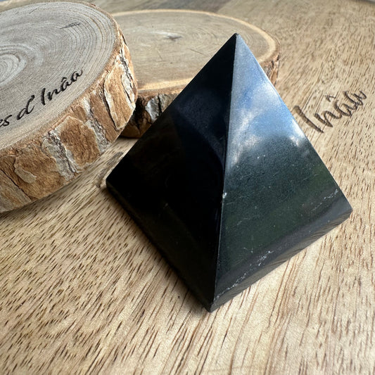 Tourmaline Noire Pyramide – Ancrage, Protection | Réf. 59