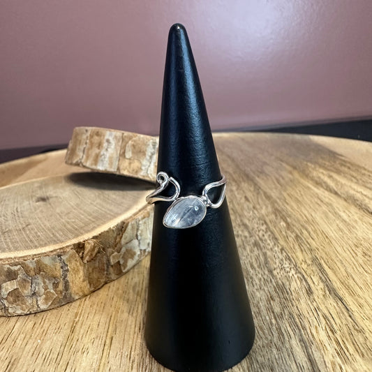 Bague argent 925 en Péristérite – Pierre de confiance, d’intuition et de réparation émotionnelle | (Modèle océan)