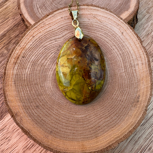 Pendentif Opale verte – Émotions, Lâcher-prise et Éveil énergétique (REF 51)