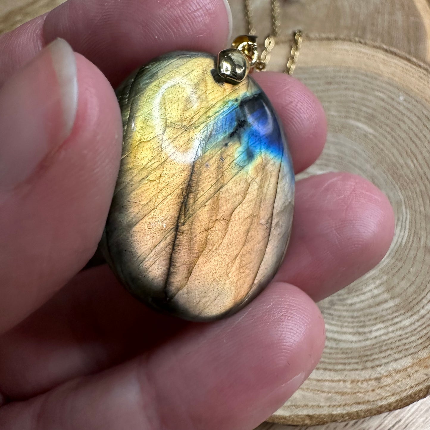 Pendentif Labradorite  – Protection, Intuition et Bouclier énergétique (REF 337)