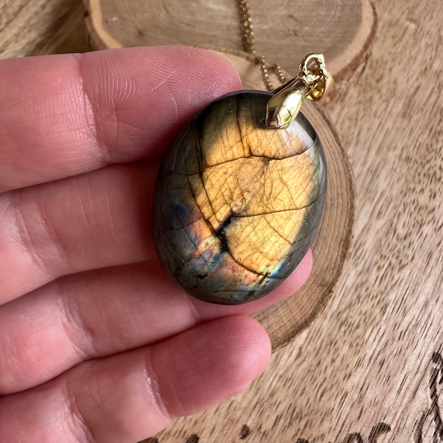 Pendentif Labradorite  – Protection, Intuition et Bouclier énergétique (REF 358)