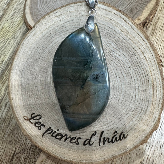 Pendentif Labradorite  – Protection, Intuition et Bouclier énergétique (REF 147)