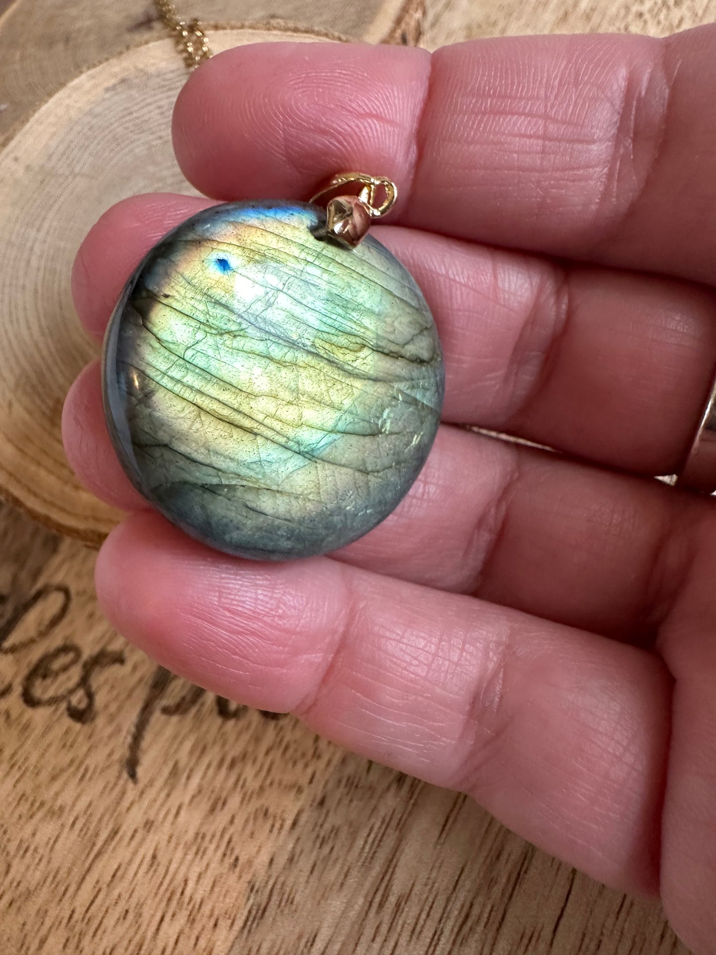 Pendentif Labradorite  – Protection, Intuition et Bouclier énergétique (REF 346)