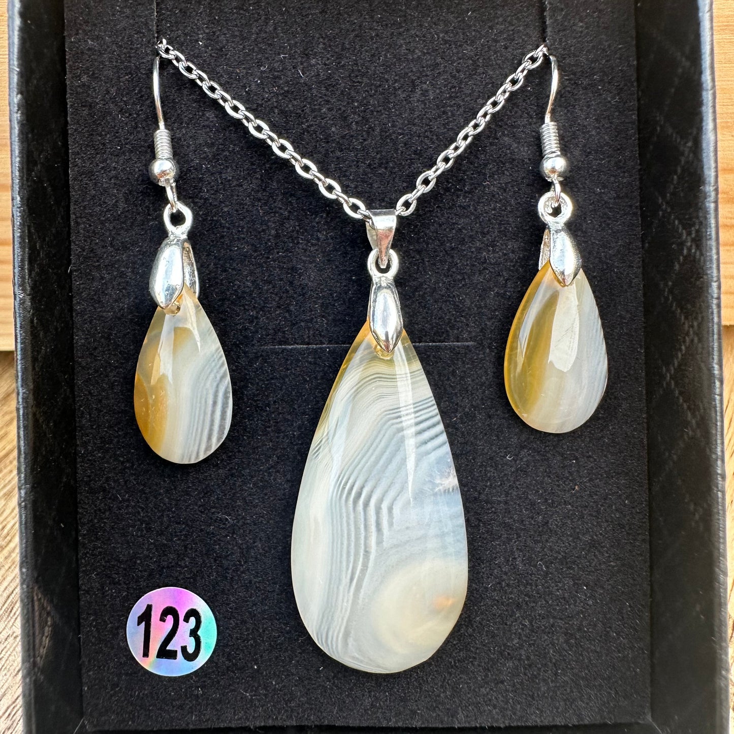 Parure Cornaline Agatifiée – Confiance, Stabilité intérieure | Réf. 123