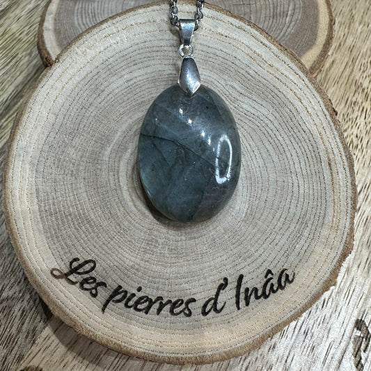 Pendentif Labradorite  – Protection, Intuition et Bouclier énergétique (REF 146)