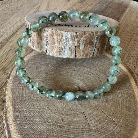 Bracelet en Préhnite – Pierre d’apaisement mental et de recentrage sur l’essentiel
