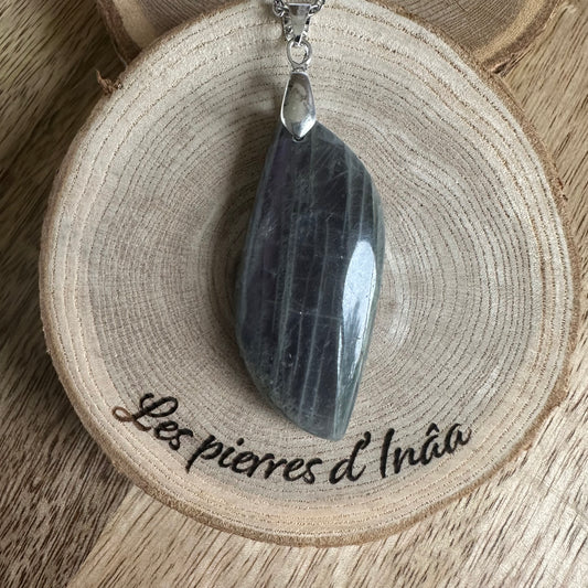 Pendentif Labradorite  – Protection, Intuition et Bouclier énergétique (REF 269)