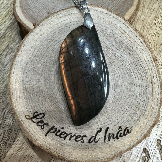 Pendentif Labradorite  – Protection, Intuition et Bouclier énergétique (REF 151)