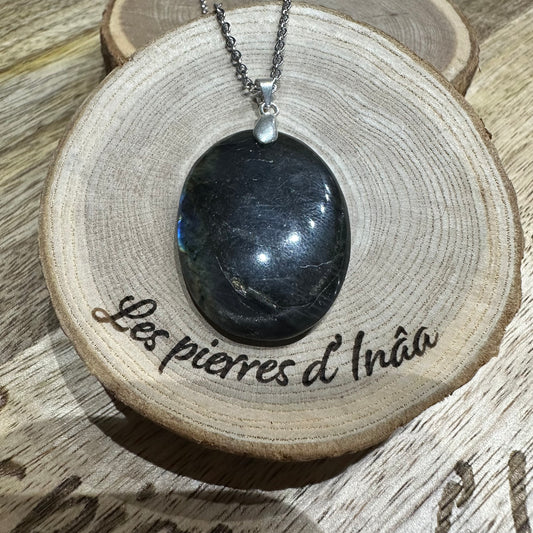 Pendentif Labradorite  – Protection, Intuition et Bouclier énergétique (REF 37)