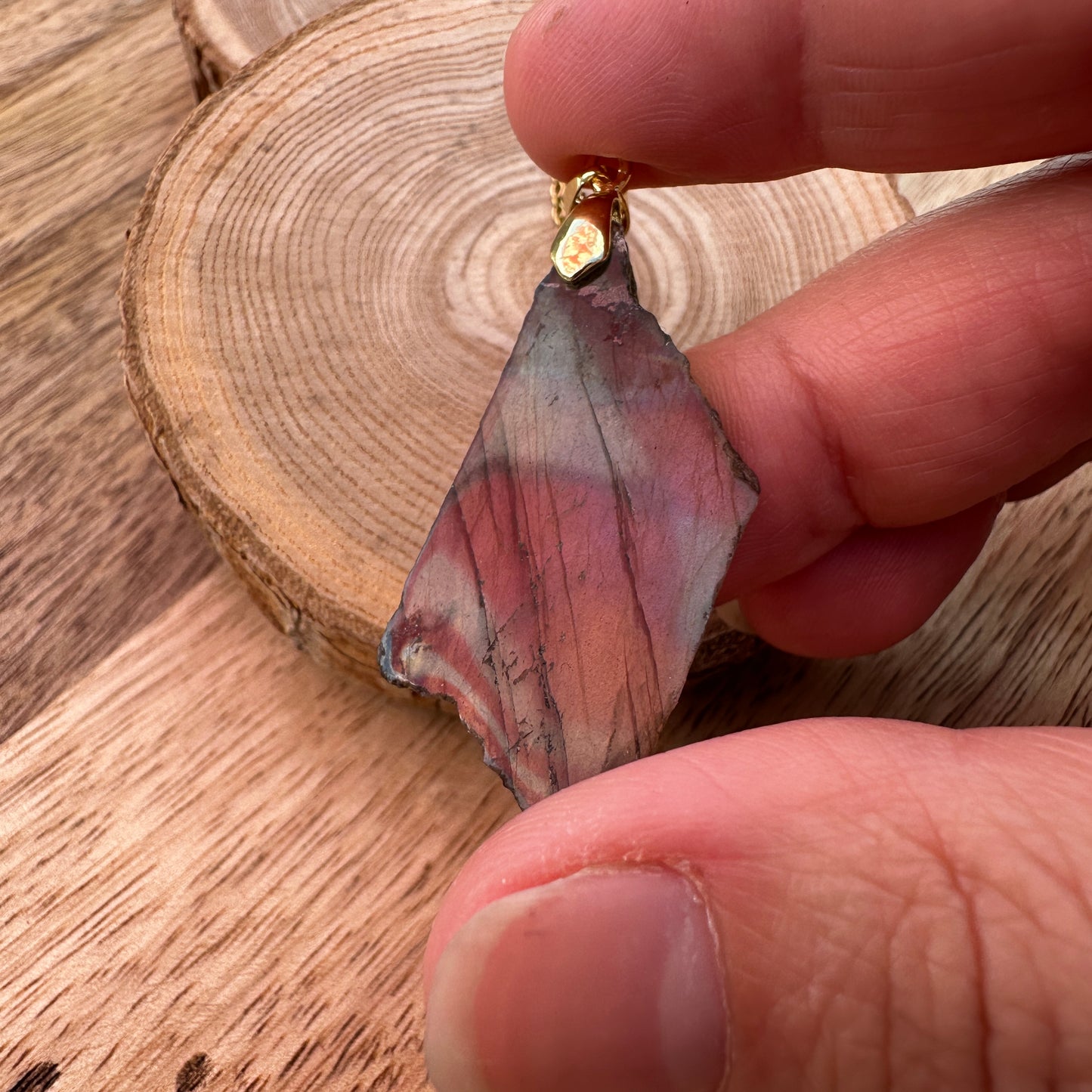 Pendentif Labradorite  – Protection, Intuition et Bouclier énergétique (REF 55)